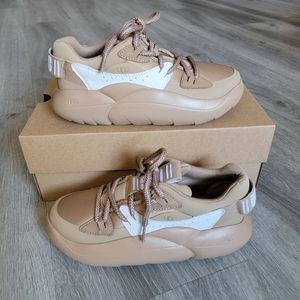 UGG LA Cloud Lace Sneakers